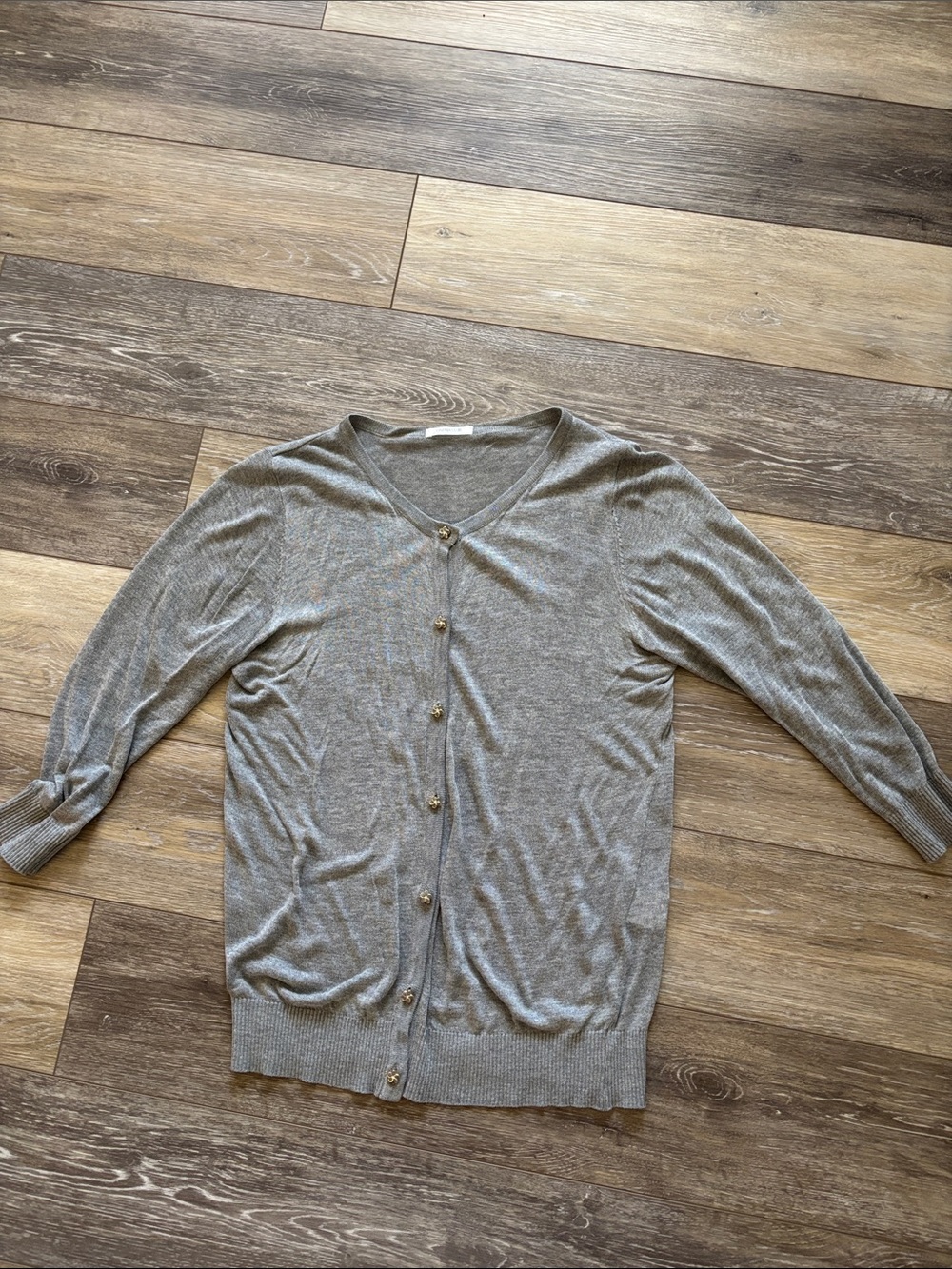 Women's Light Gray V-Neck Button-Front Cardigan